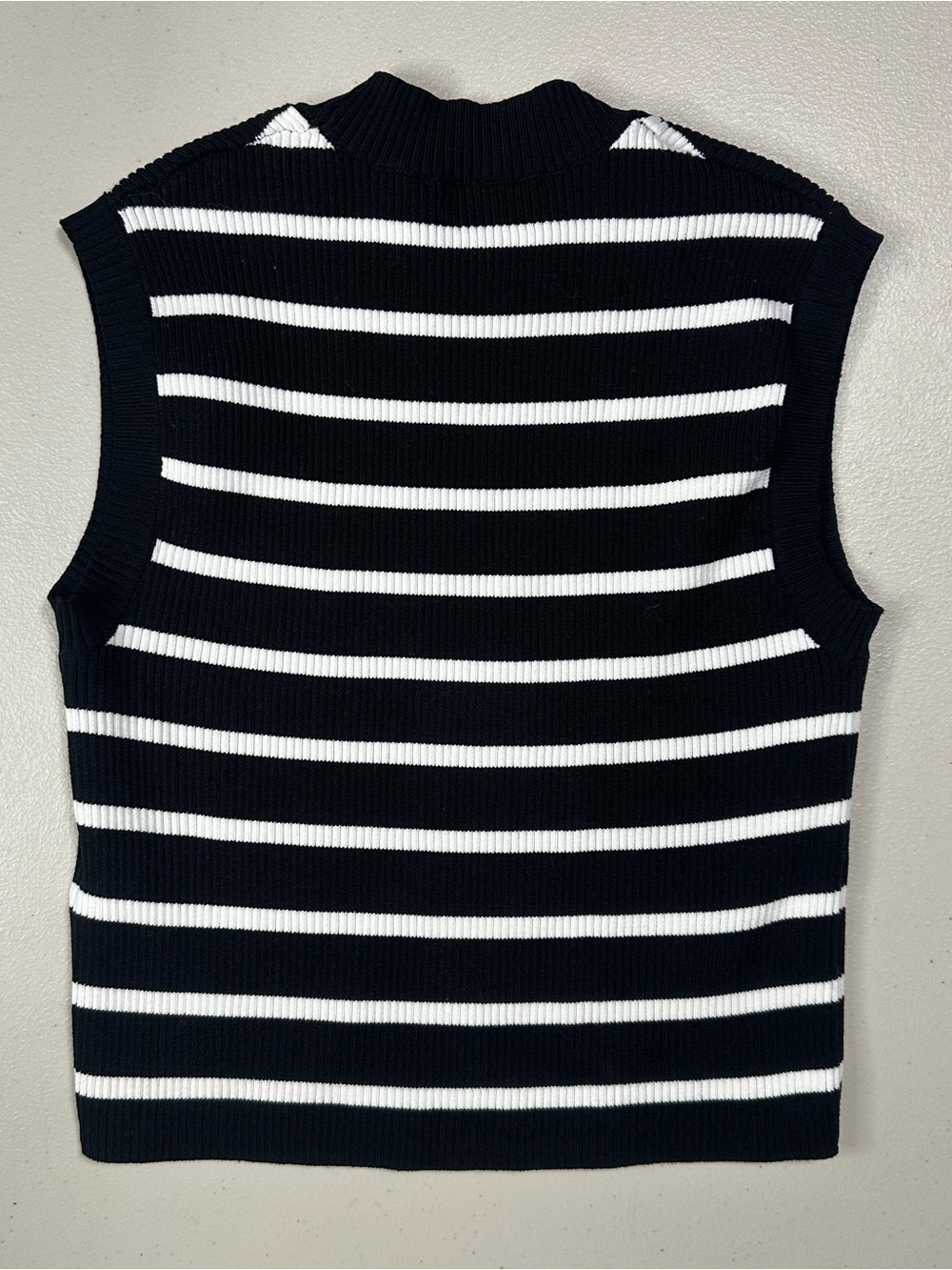 Sincerely Jules Black & White Striped Sleeveless Knit Tank - Picture 3 of 5